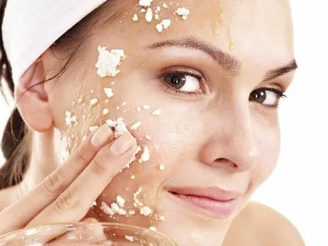 Tẩy tế bào chết - Tại sao là bước quan trọng trong skincare?