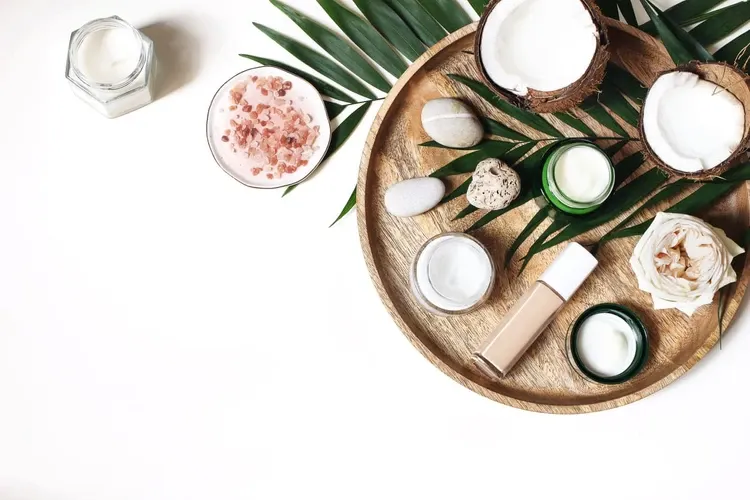 Xây dựng quy trình chăm sóc da hỗ trợ tái tạo với mỹ phẩm thiên nhiên